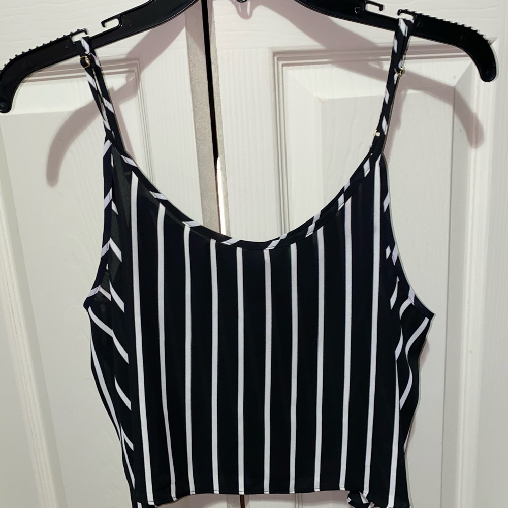 Forever 21 crop tank, fits like a small/medium